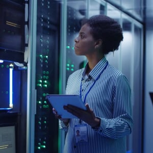 DeStor data center technician